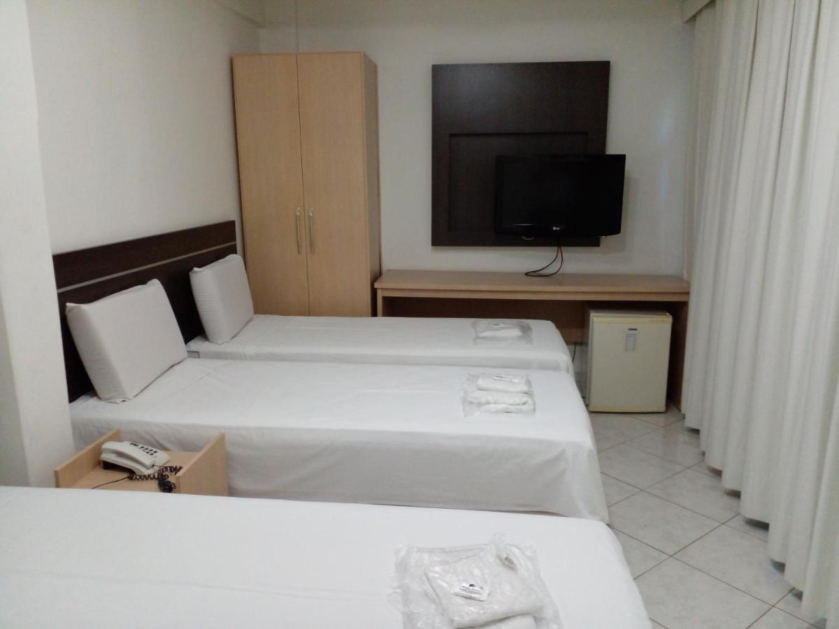 Hotel Minas Brasil Montes Claros Exteriör bild