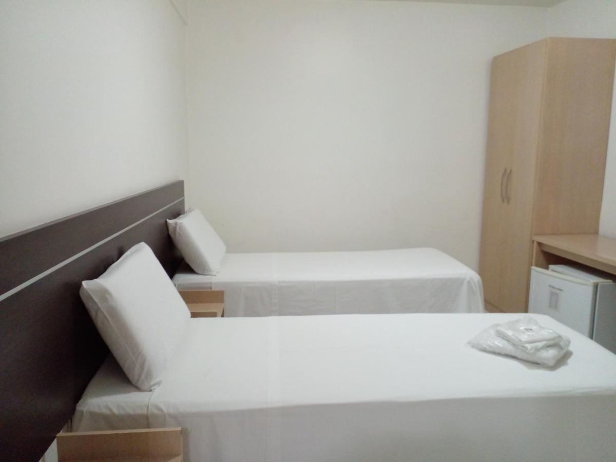 Hotel Minas Brasil Montes Claros Exteriör bild